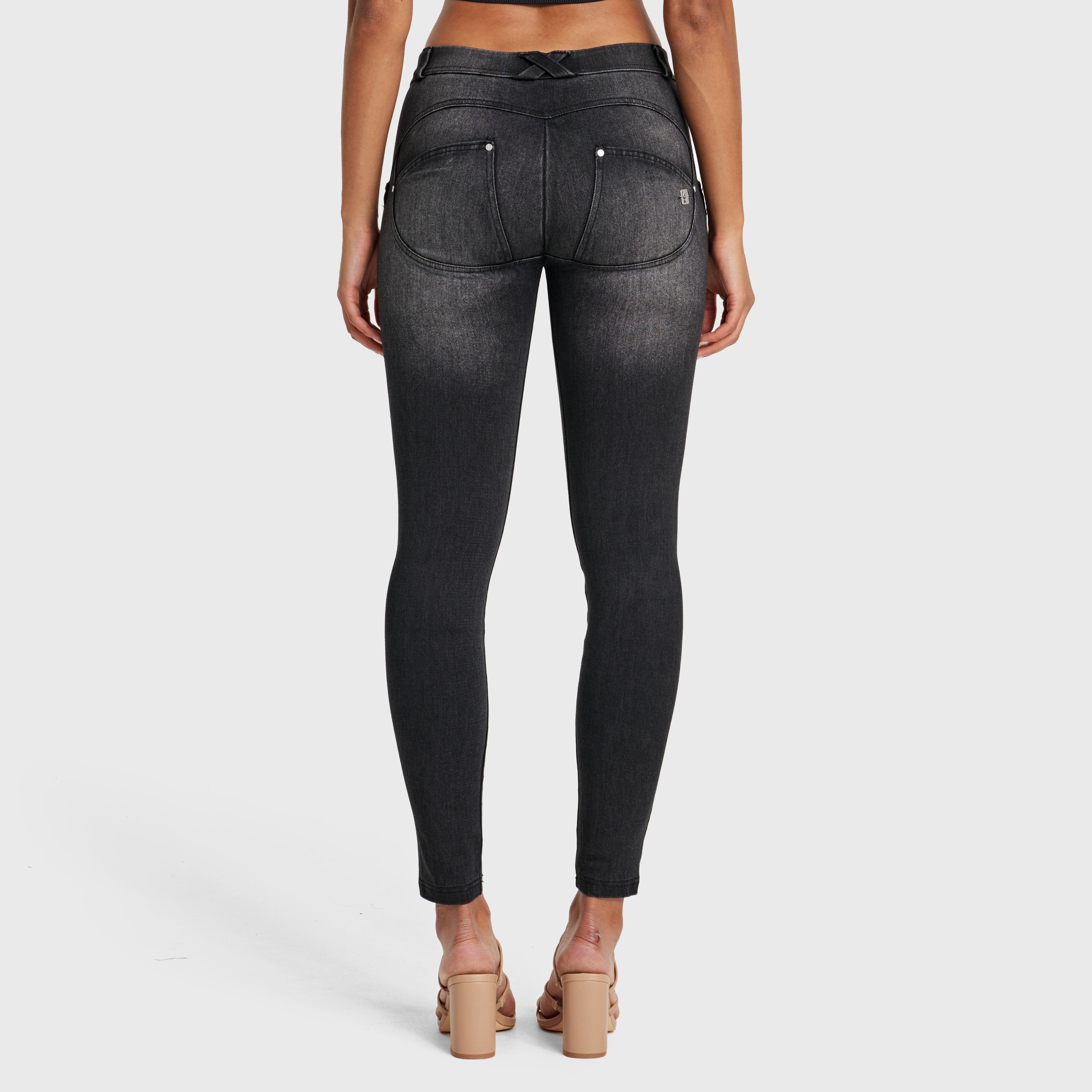 WR.UP® Snug Jeans - Mid Rise - Full Length - Black + Black Stitching