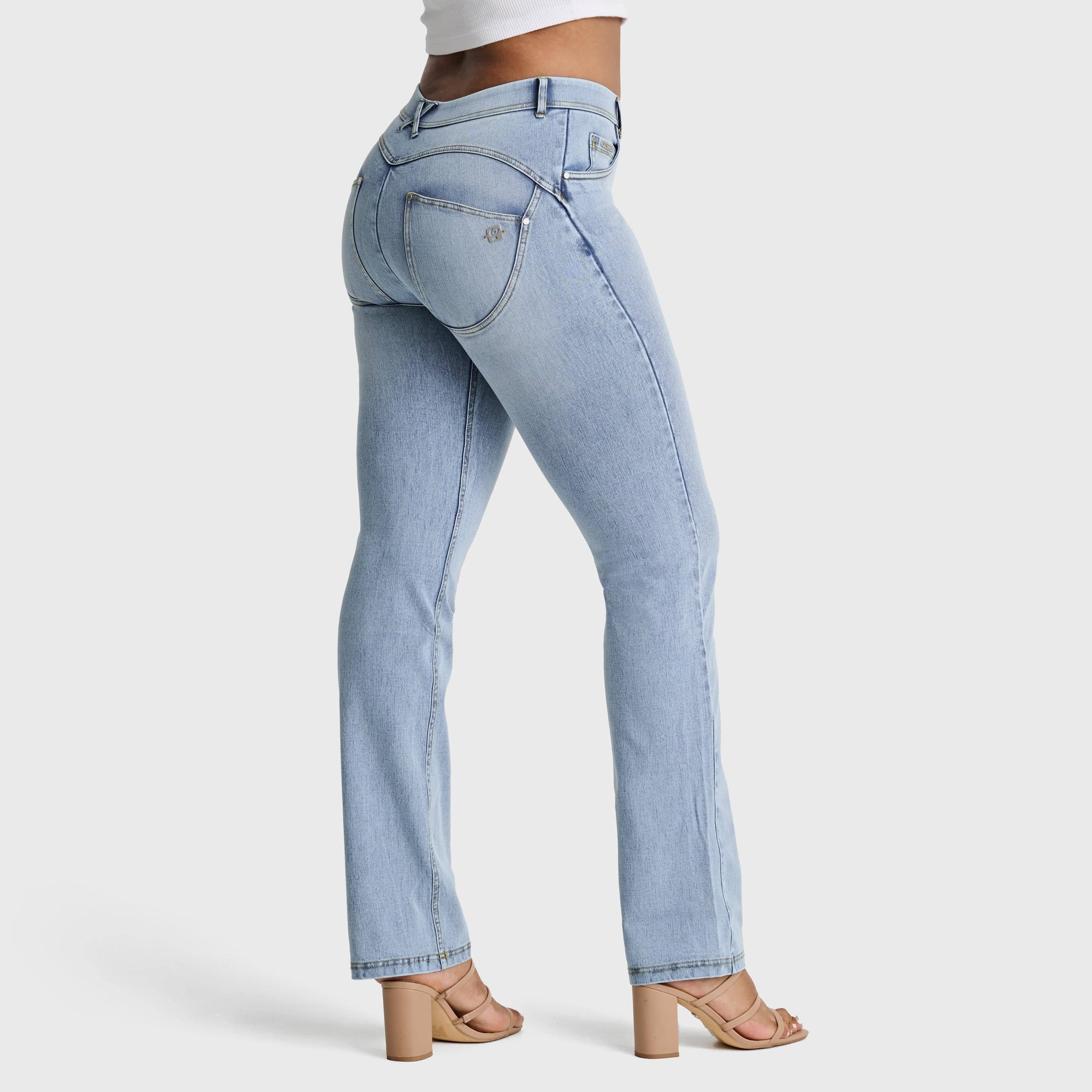 WR.UP® Snug Jeans - 2 Button High Waisted - Bootcut - Light Blue + Yellow Stitching