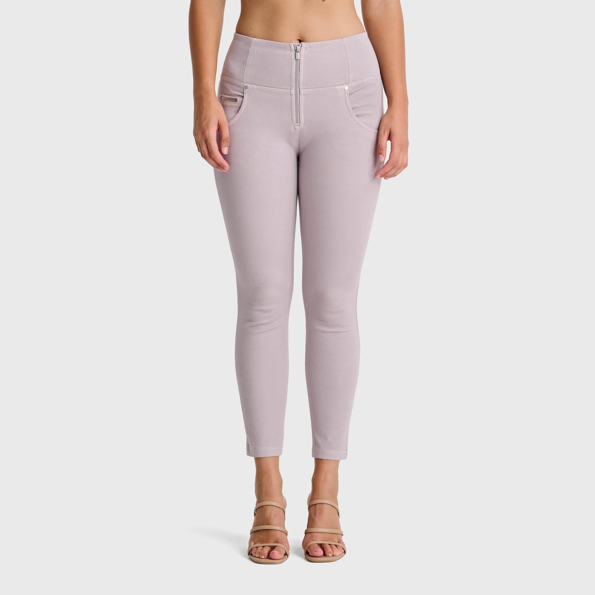 WR.UP® Snug Jeans - High Waisted - 7/8 Length - Light Grey