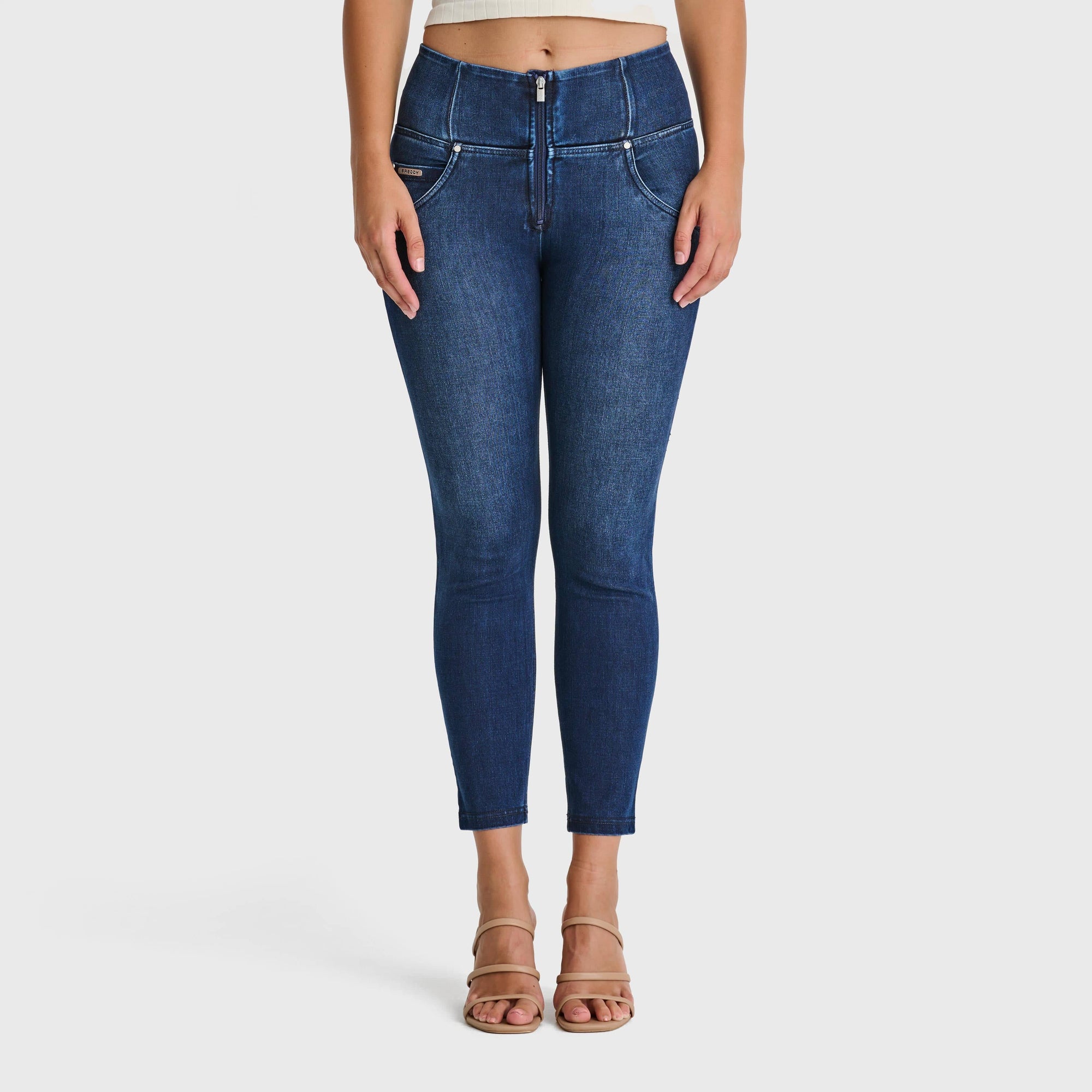 WR.UP® Snug Jeans - High Waisted - 7/8 Length - Dark Blue + Blue Stitching