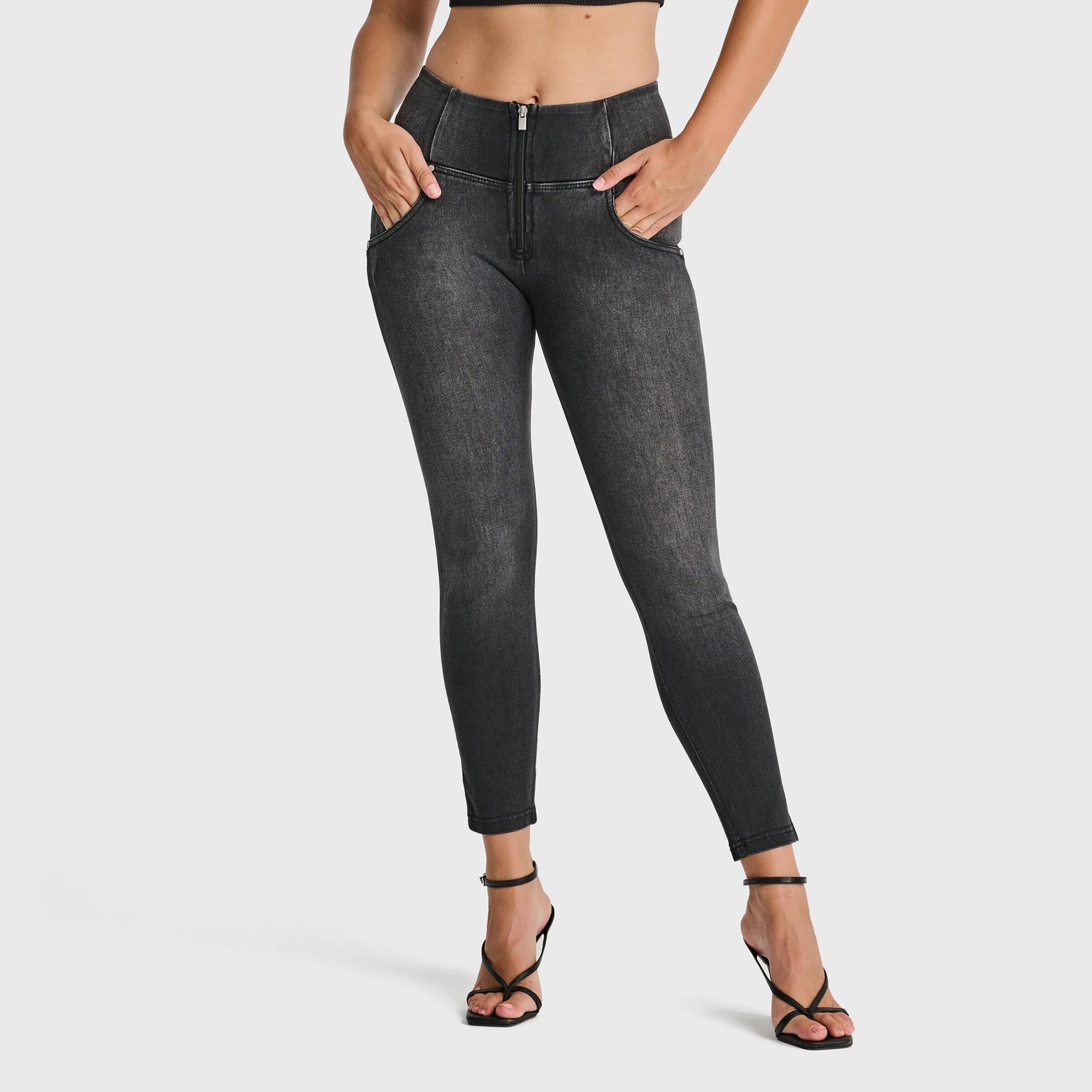 WR.UP® Snug Jeans - High Waisted - 7/8 Length - Black + Black Stitching