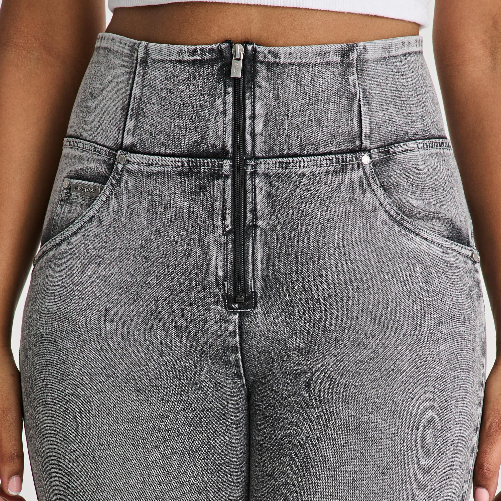 WR.UP® Snug Curvy Ripped Jeans - High Waisted - 7/8 Length - Grey Stonewash + Grey Stitching