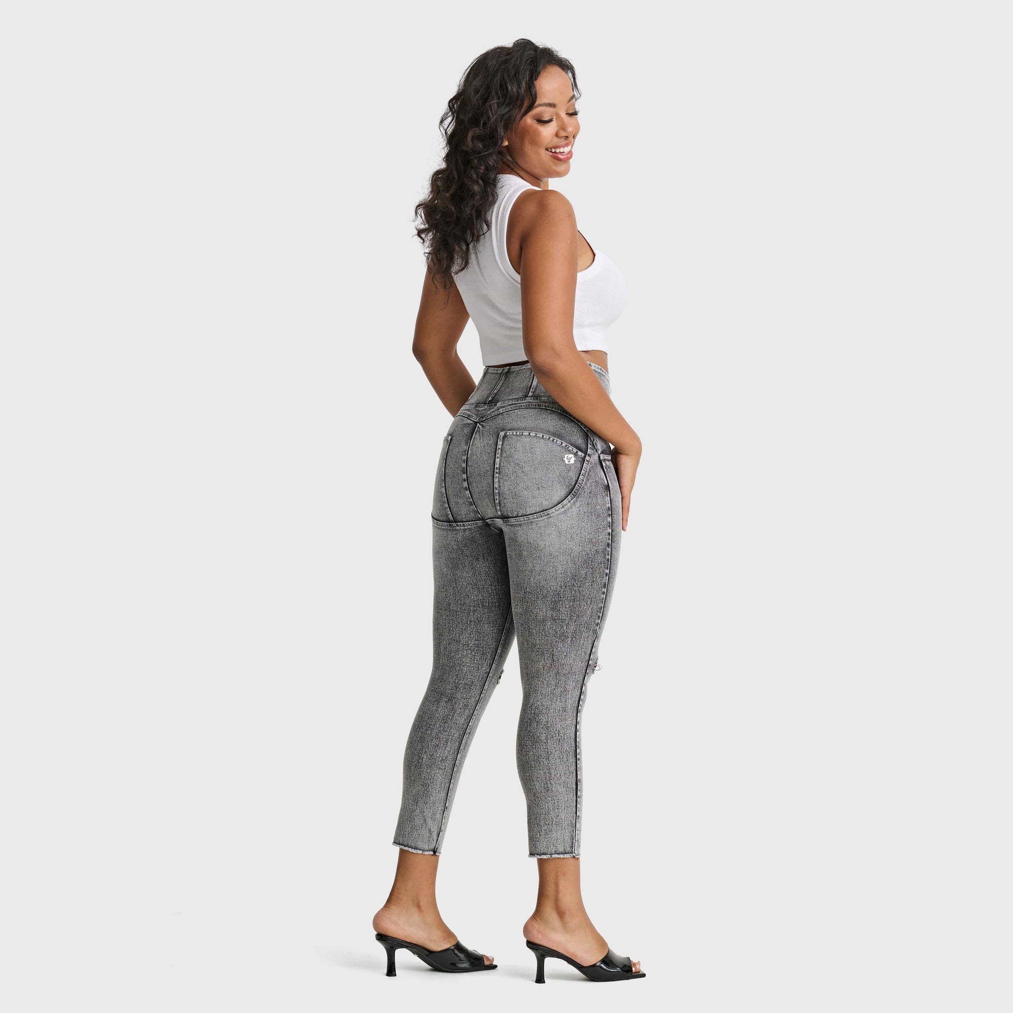 WR.UP® Snug Curvy Ripped Jeans - High Waisted - 7/8 Length - Grey Stonewash + Grey Stitching