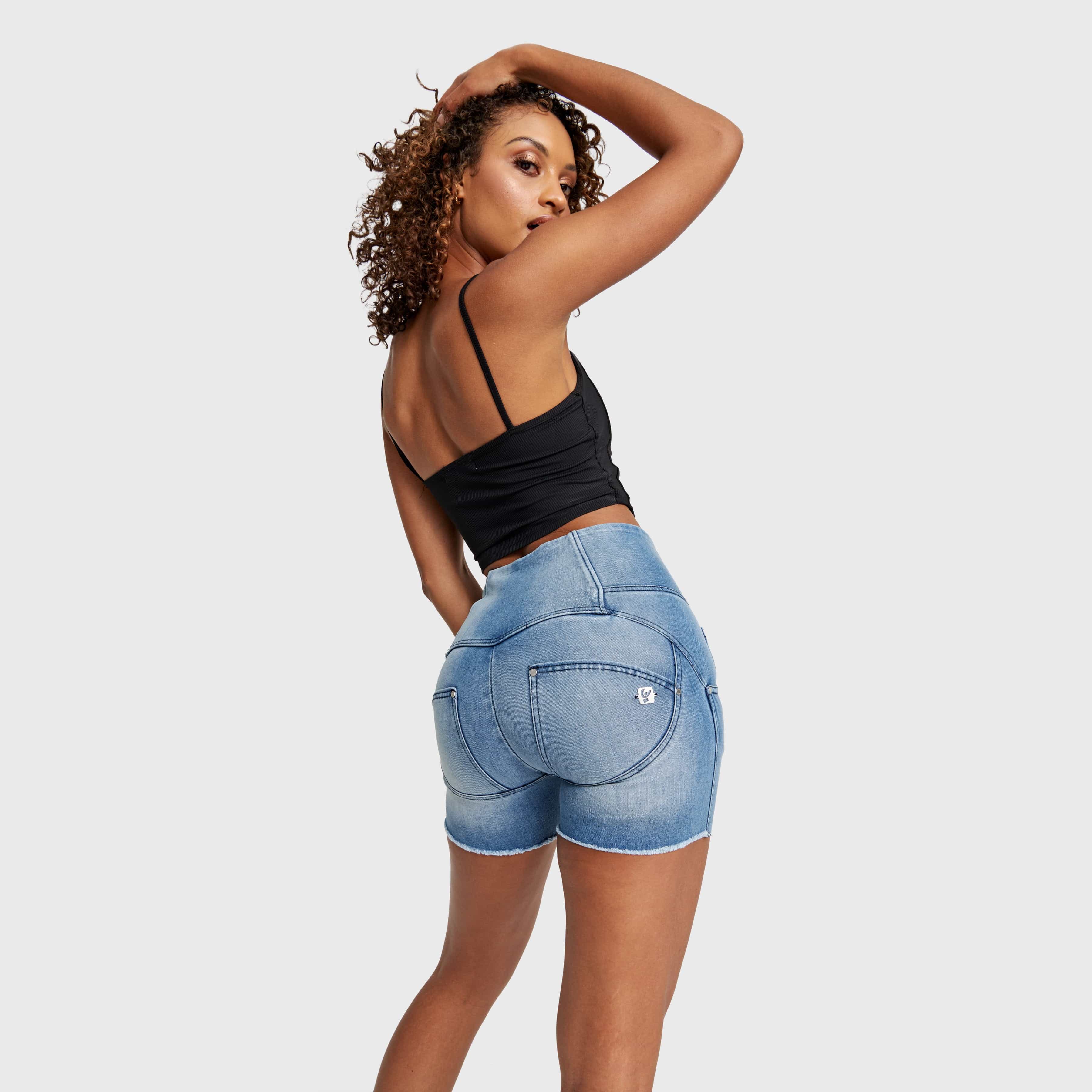 WR.UP® Snug Jeans - 3 Button High Waisted - Shorts - Light Blue + Blue Stitching