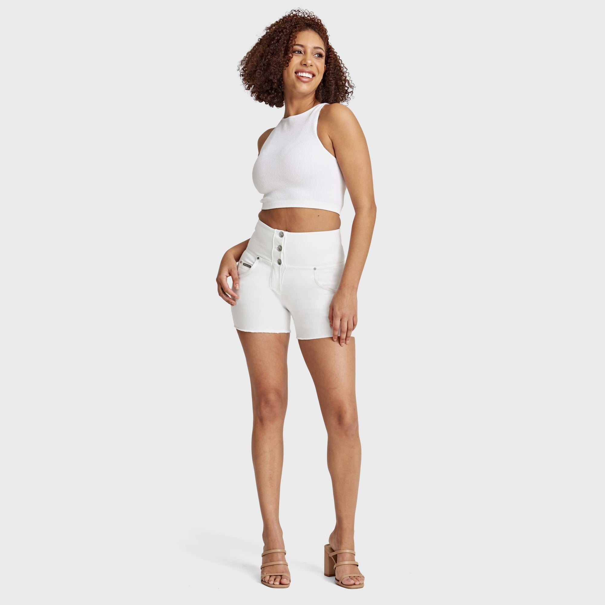 WR.UP® Snug Jeans - 3 Button High Waisted - Shorts - White