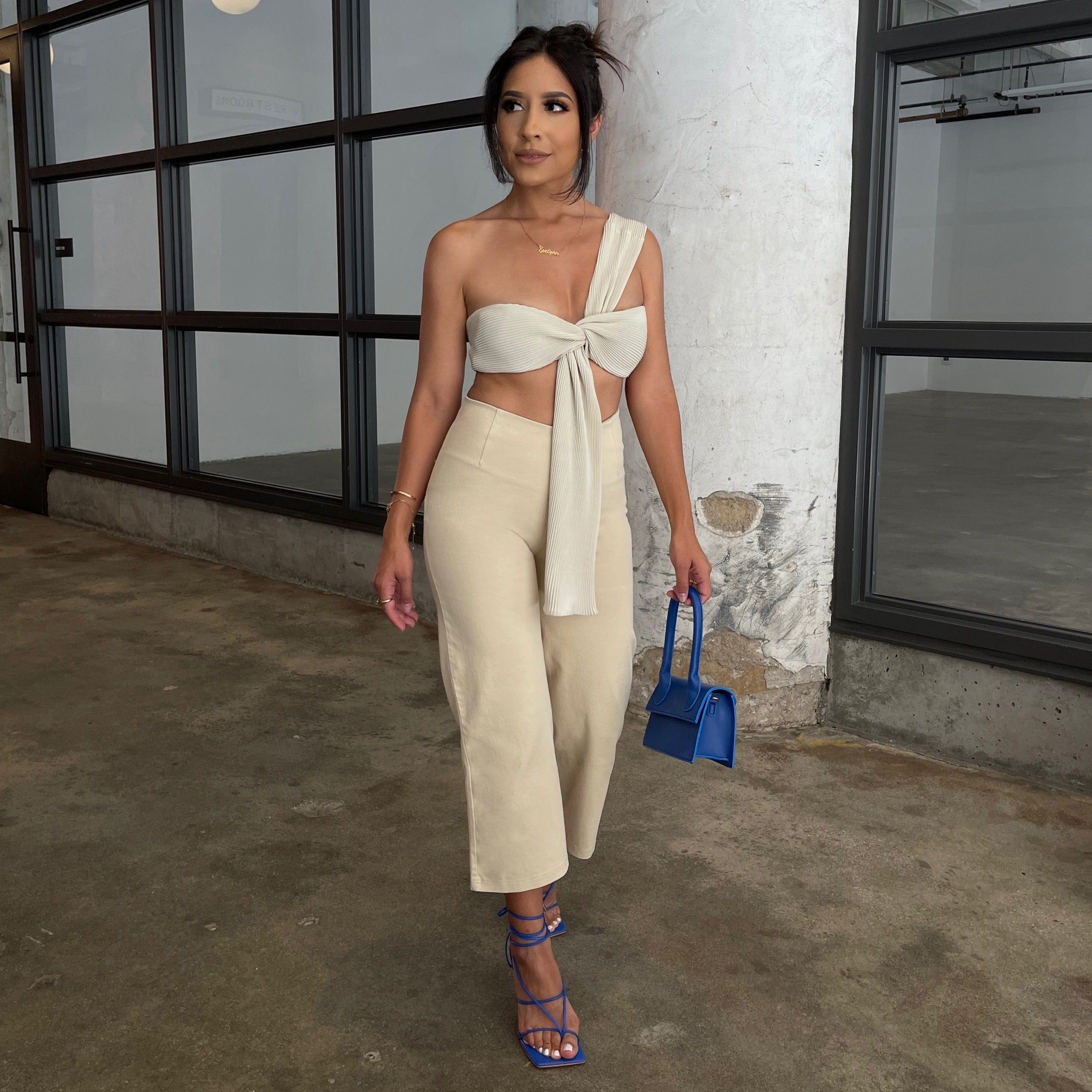 بنطلون جينز ضيق من WR.UP® - خصر مرتفع - قصير - بيج